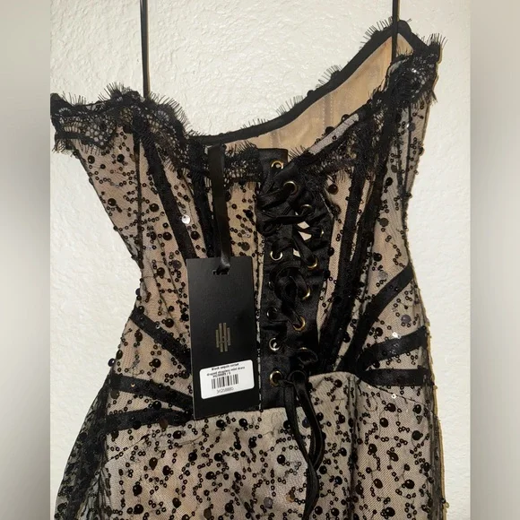 Heiress Beverly Hills Dress - Picture 7 of 10